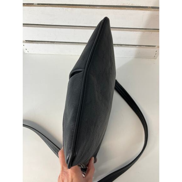 MARC BY MARC JACOBS SMALL BLACK LEATHER WOMENS CROSSBODY BAG - Picture 9 of 16